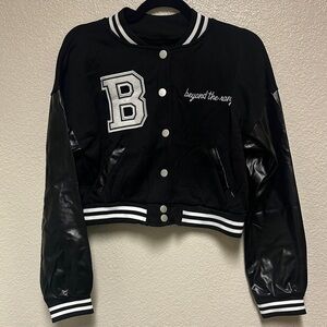 NWOT Beyond The Range Black Varsity Jacket - Size L